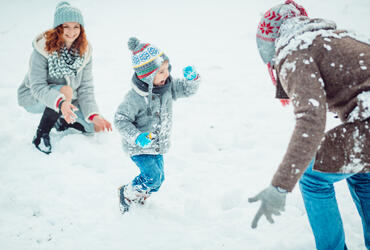 Famille activités jeux hiver